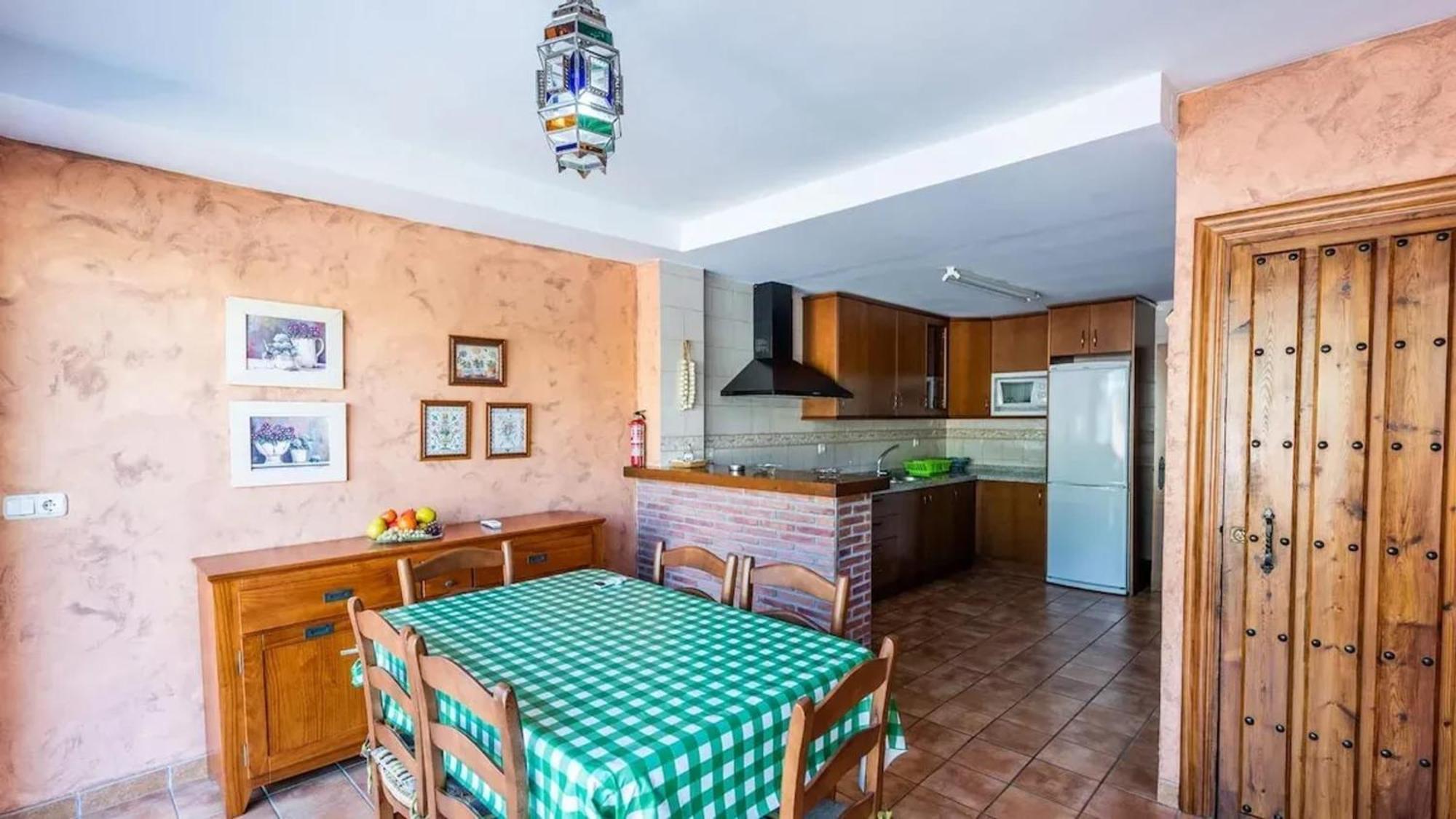 Spacious Villa With Private Pool In Monachil Εξωτερικό φωτογραφία